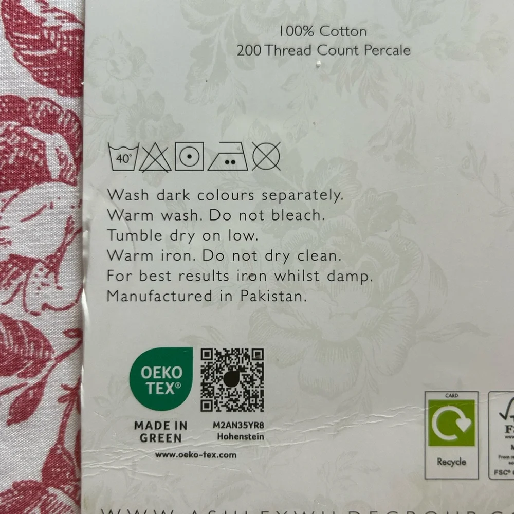 Cabbages & Roses Floral Toile-Berry 3 Piece King Duvet Set. Brand New!